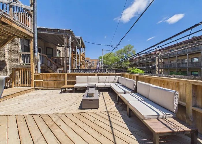 Wrigley Luxe 3br Free Parking *