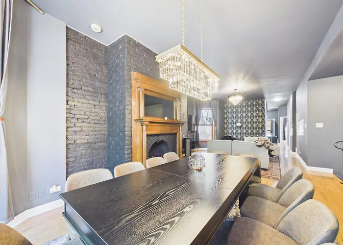 Wrigley Luxe 3br Free Parking * Chicago
