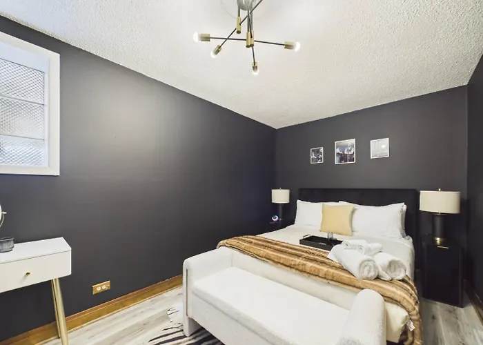 Wrigley Luxe 3br Free Parking Apartamento