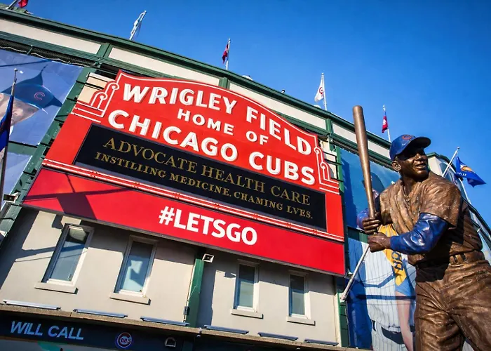 Wrigley Luxe 3br Free Parking * Chicago